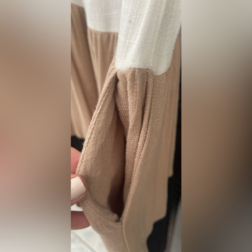 Beautiful Mid Dress Tri-Color. - Picture 5 of 10